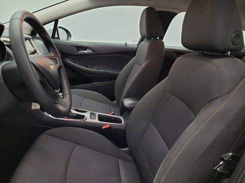 Used 2018 Chevrolet Cruze LS image 17
