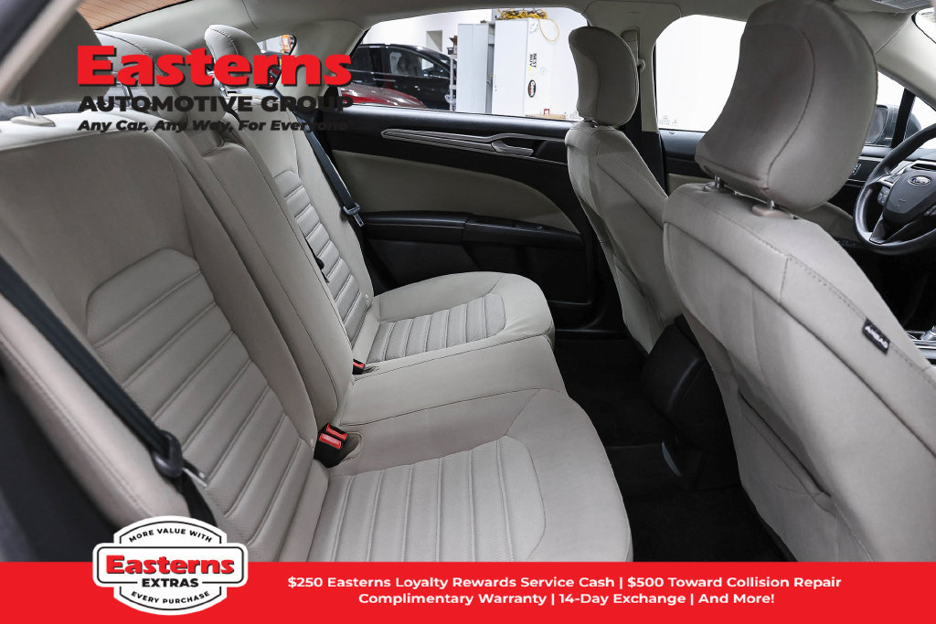 Used 2018 Ford Fusion S FWD image 23