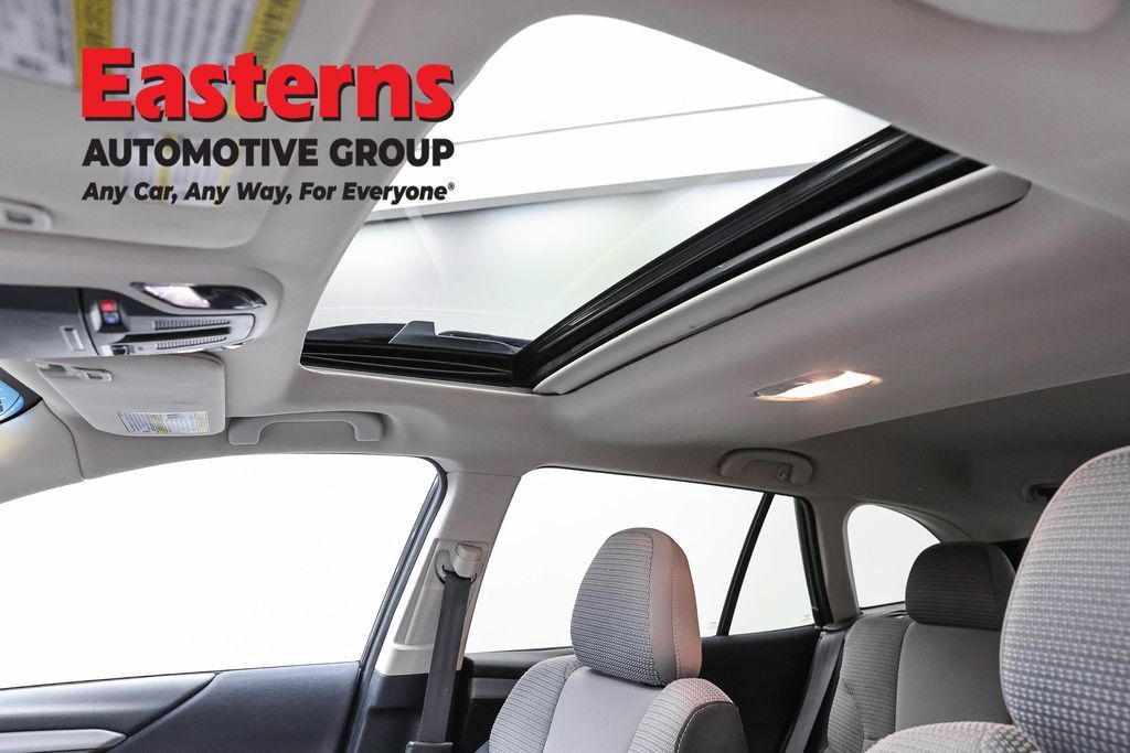 Used 2022 Subaru Outback Premium AWD/4WD image 34