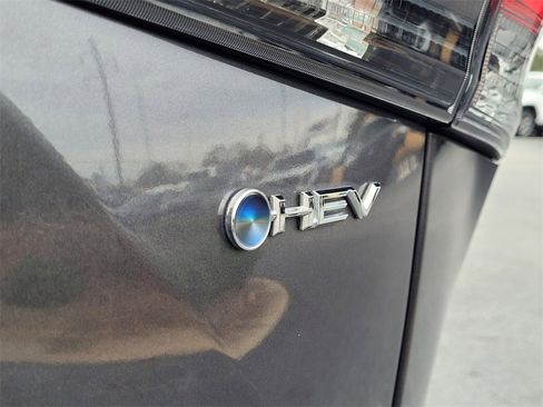 Certified 2025 Toyota Highlander XLE image 12