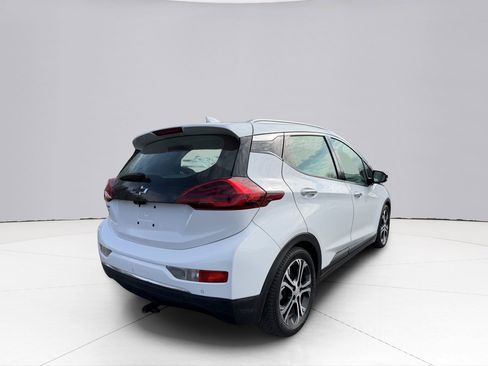 Used 2019 Chevrolet Bolt Premier w/ Infotainment Package image 5
