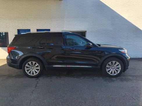 Used 2023 Ford Explorer Limited w/ Limited Technology Package AWD/4WD image 11