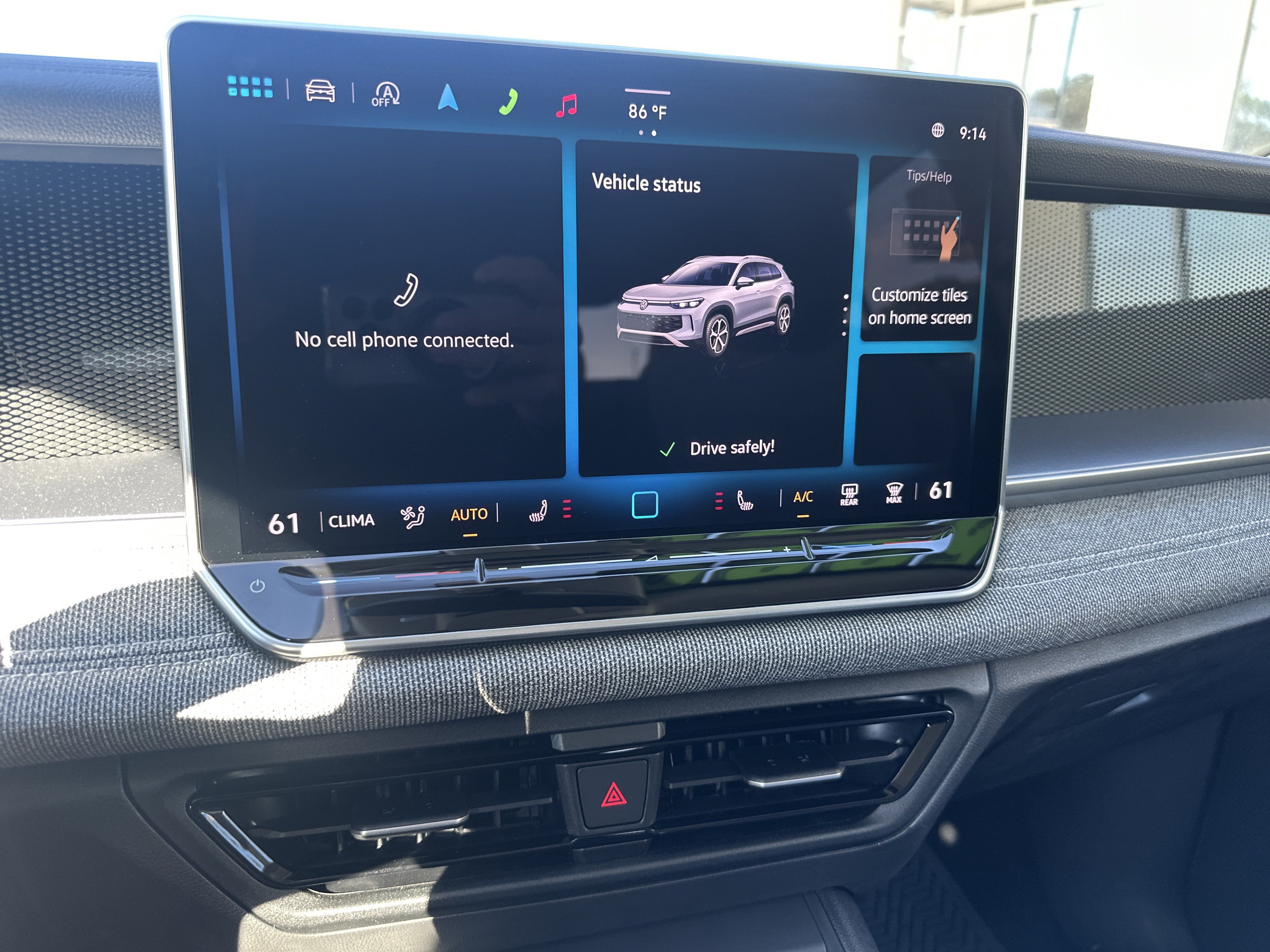 Used 2025 Volkswagen Tiguan S FWD image 17