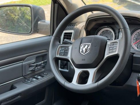 Used 2024 RAM 1500 Classic SLT AWD/4WD image 14