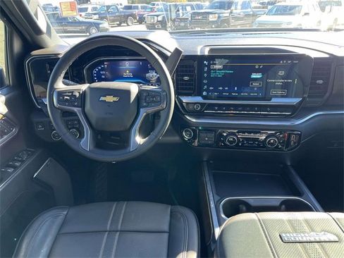 Used 2024 Chevrolet Silverado 2500 High Country w/ High Country Premium Package image 16