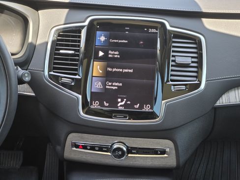 Used 2022 Volvo XC90 T8 Inscription AWD/4WD image 22