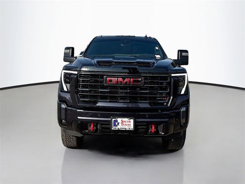 Used 2024 GMC Sierra 2500 AT4 w/ AT4 Premium Plus Package image 2