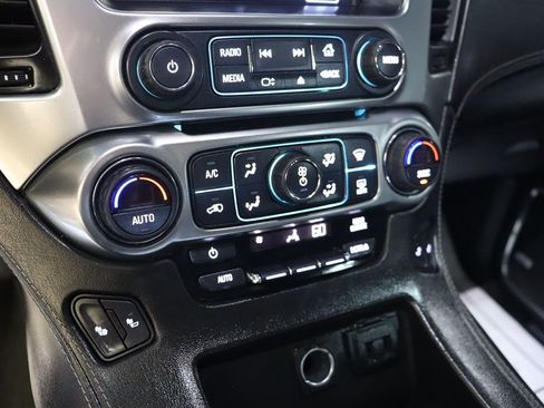 Used 2017 Chevrolet Suburban LT image 50