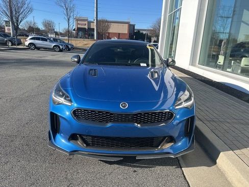 Used 2020 Kia Stinger GT2 image 3