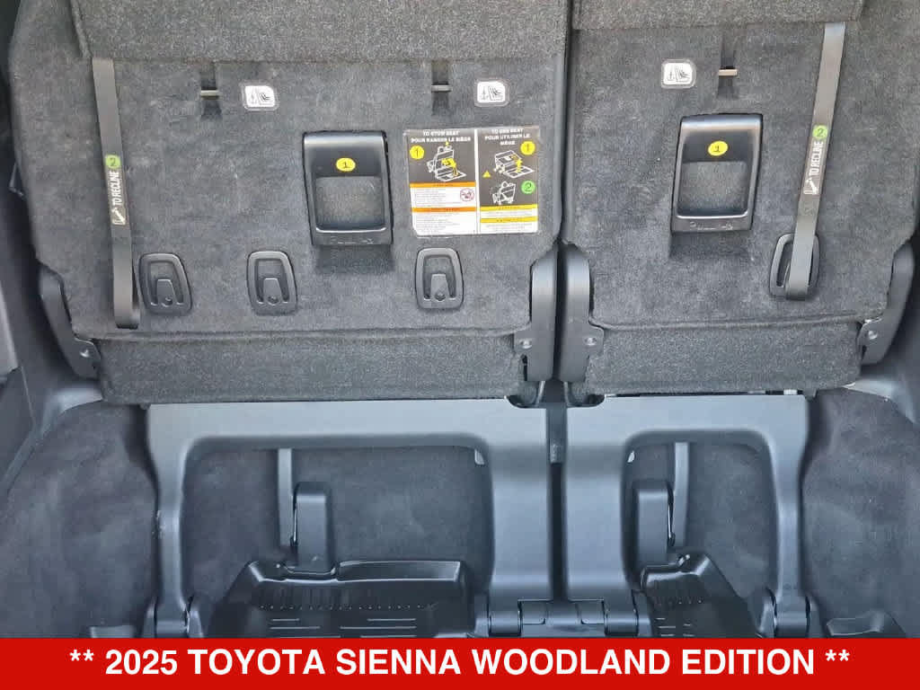 Used 2025 Toyota Sienna XLE Woodland Edition AWD/4WD image 34