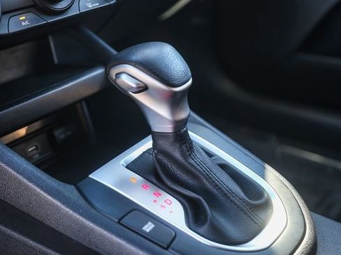 Certified 2022 Kia Forte LXS image 23