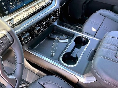 New 2026 Chevrolet Silverado 2500 High Country w/ Technology Package image 8