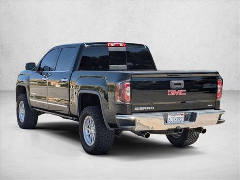 Used 2018 GMC Sierra 1500 SLT w/ Enhanced Driver Alert Package RWD image 7