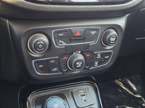 Used 2019 Jeep Compass Limited w/ Safety & Security Group AWD/4WD image 25