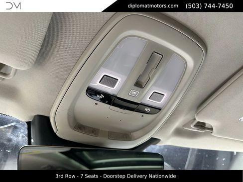 Used 2025 Volvo XC90 T8 Ultra w/ Protection Package Premier image 40