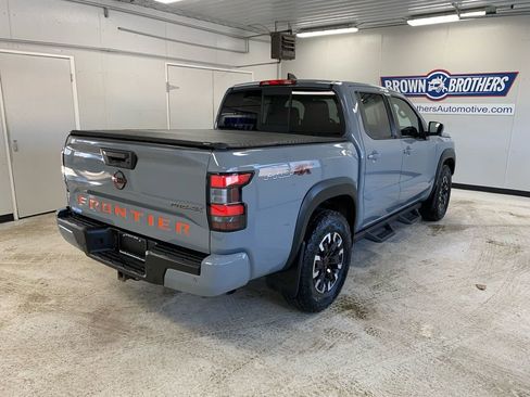 Used 2022 Nissan Frontier PRO-4X image 7