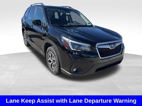 Used 2021 Subaru Forester Premium image 5