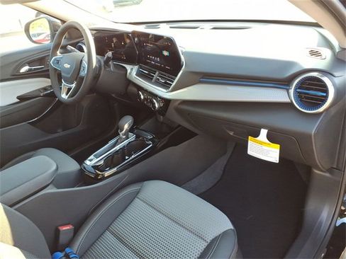 New 2026 Chevrolet Trax LT w/ Driver Confidence Package image 27