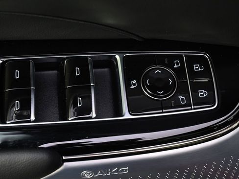 New 2025 Cadillac Lyriq Sport w/ LPO, Floor Liner Package AWD/4WD image 23