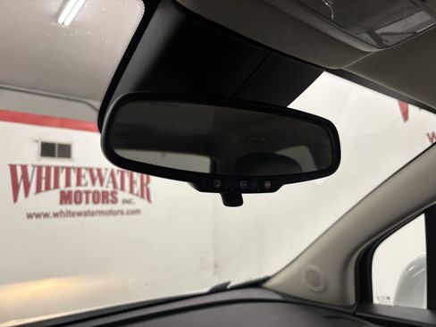 Used 2020 Buick Encore Preferred FWD image 26