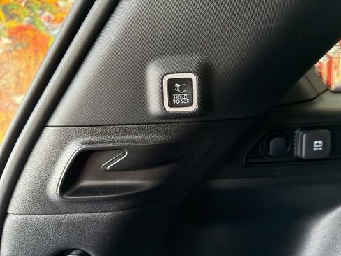 Used 2023 Jeep Grand Cherokee Altitude AWD/4WD image 47