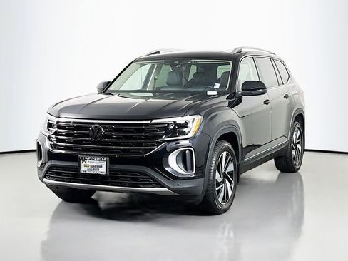 New 2026 Volkswagen Atlas SEL image 3