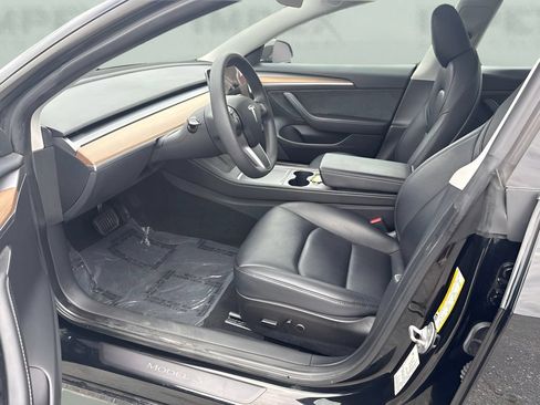 Used 2023 Tesla Model 3 Standard Range RWD image 8