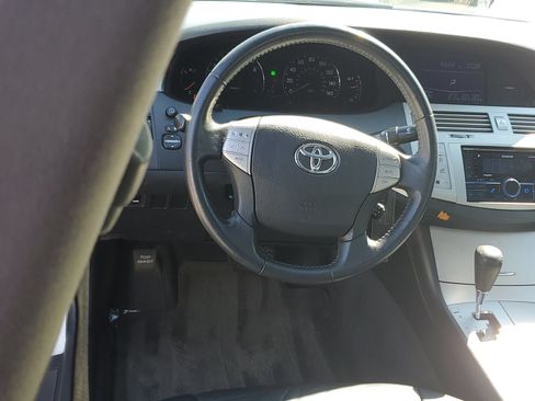 Used 2005 Toyota Avalon FWD image 13