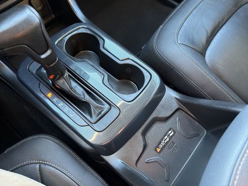 Used 2019 Chevrolet Colorado Z71 image 33