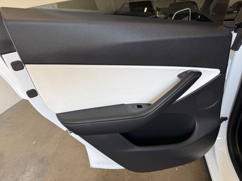 Used 2020 Tesla Model Y Performance AWD/4WD image 23