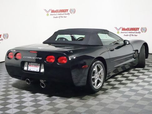 Used 2003 Chevrolet Corvette Convertible w/ Preferred Equipment Group1 RWD image 57