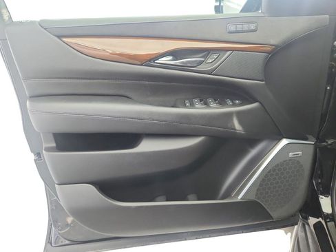 Used 2019 Cadillac Escalade Luxury image 22