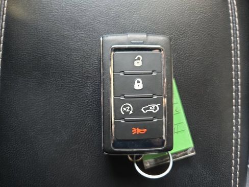 Used 2022 Jeep Grand Cherokee L Limited image 37