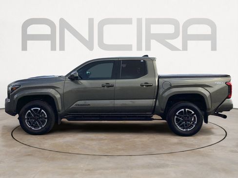 Used 2024 Toyota Tacoma TRD Sport image 8