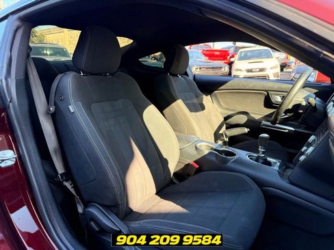 Used 2018 Ford Mustang GT RWD image 22