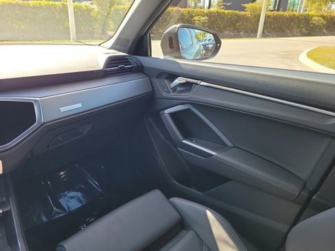 Certified 2025 Audi Q3 2.0T Premium w/ Convenience Package image 14