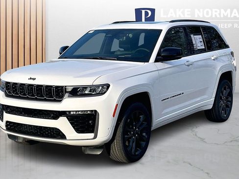 New 2026 Jeep Grand Cherokee Limited AWD/4WD image 4