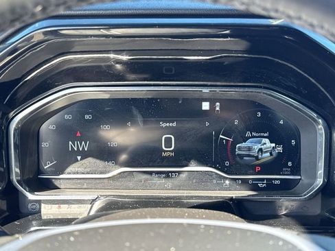 Used 2023 GMC Sierra 1500 SLT w/ SLT Convenience Package image 14