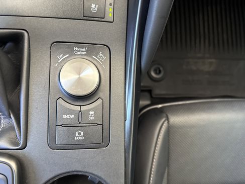 Used 2022 Lexus IS 350 F Sport w/ Dynamic Handling Package RWD image 30