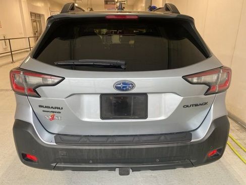 Used 2023 Subaru Outback Onyx Edition image 6