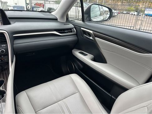 Used 2019 Lexus RX 350L 350L image 17