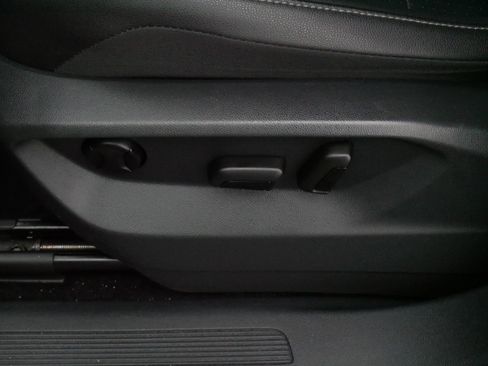 Certified 2020 Volkswagen Tiguan SE w/ Panoramic Sunroof Package image 20