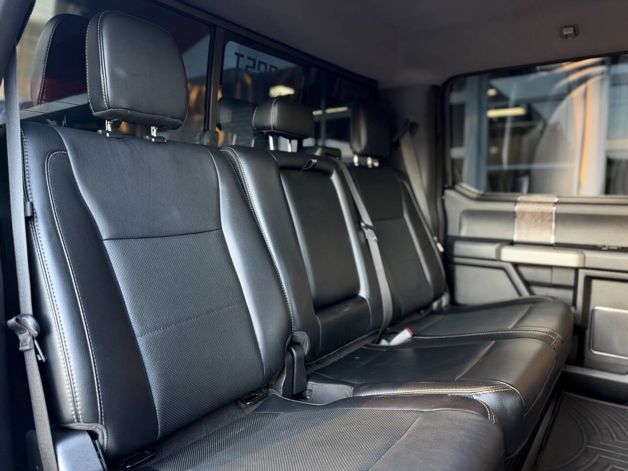 Used 2019 Ford F350 Lariat w/ Lariat Value Package AWD/4WD image 35