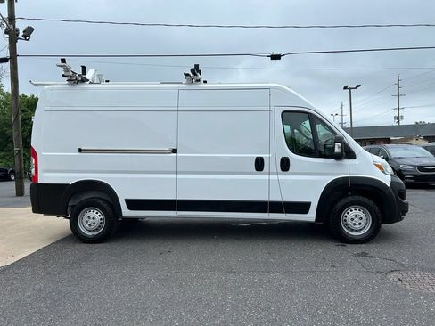 Used 2024 RAM ProMaster 2500 FWD image 8