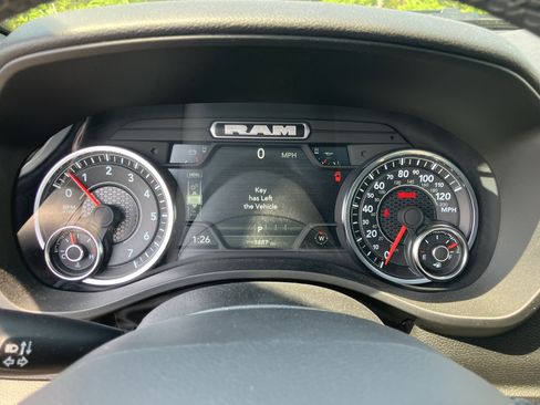 Used 2025 RAM 1500 Big Horn AWD/4WD image 33