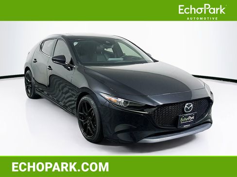 Used 2022 MAZDA MAZDA3 s FWD image 1