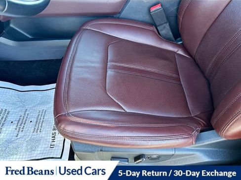 Used 2022 Ford Expedition Limited image 22