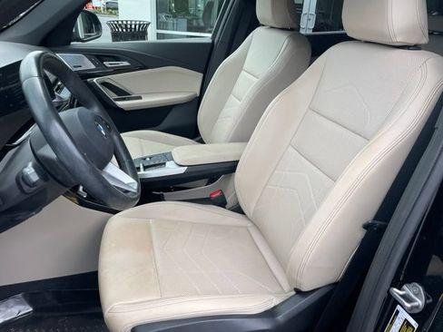 Used 2023 BMW X1 xDrive28i w/ Premium Package AWD/4WD image 6