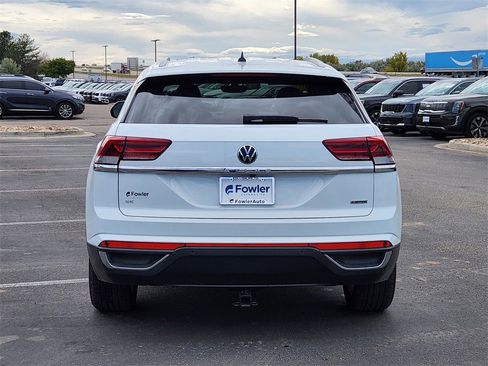 Used 2021 Volkswagen Atlas Cross Sport SE image 12