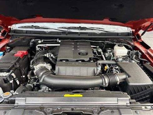 Used 2025 Nissan Frontier PRO-4X w/ Interior Protection Package image 25